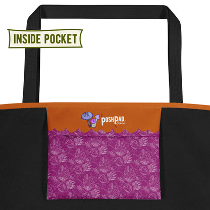 This is a photo of the large inside pocket.